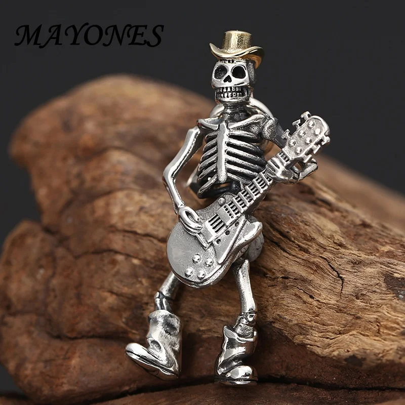 S925 ювелирные изделия из стерлингового серебра модный панк-рок гитарист череп кулон для мужчин персонализированный тайский серебряный кулон0